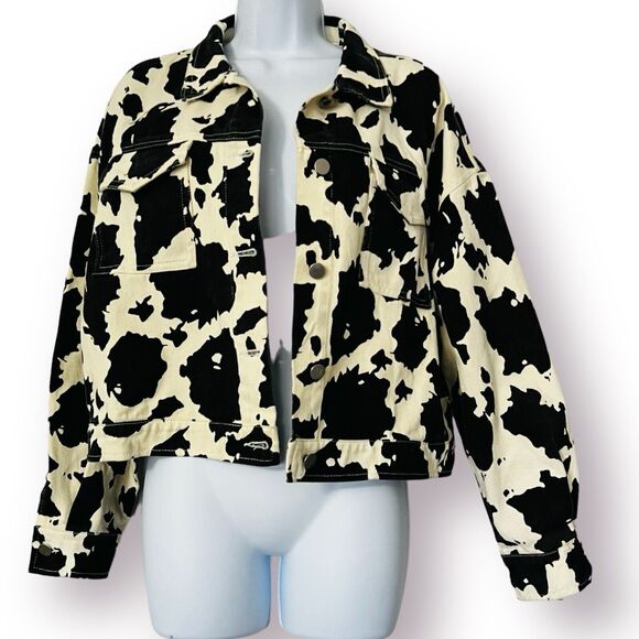 Le Lis Jackets & Blazers - LE LIS Cow Print Black Ivory White Trucker Cropped Shacket Denim Jacket Large